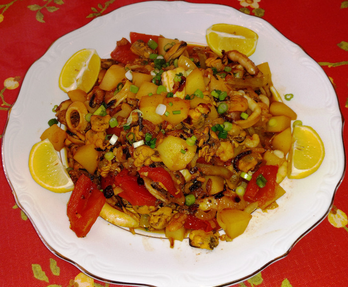Cataplana de fruits de mer